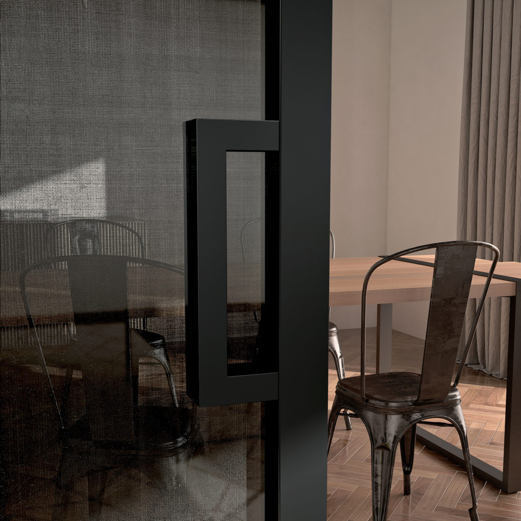 MANIGLIA C SU TESSUTO NERO